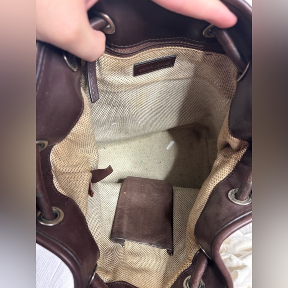 Dooney & Bourke vintage brown leather drawstring bucket bag - Picture 4 of 10